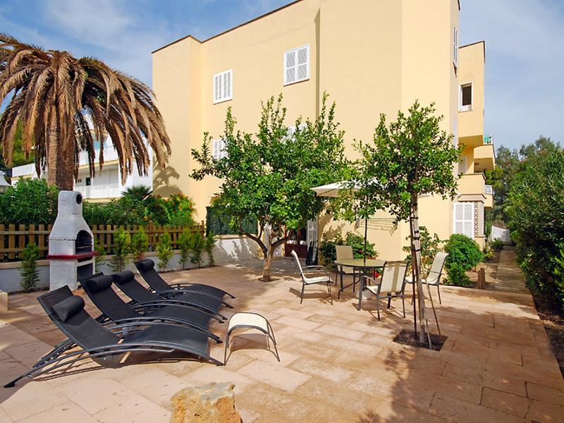 Neptuno Three Bedroom Hotel 3*